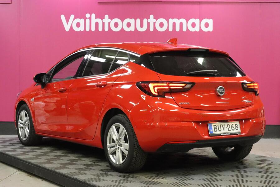 Opel Astra vaihtoauto