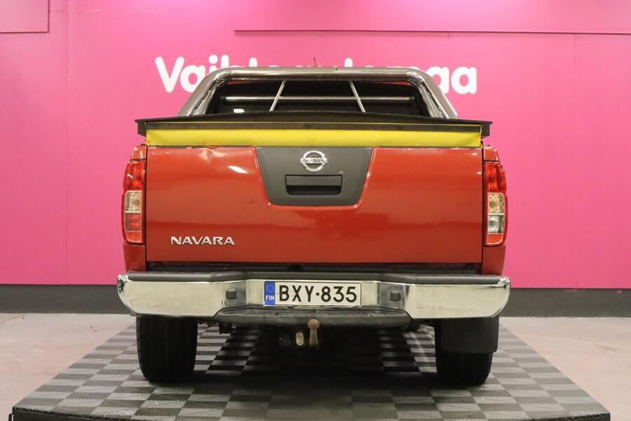 Nissan Navara vaihtoauto