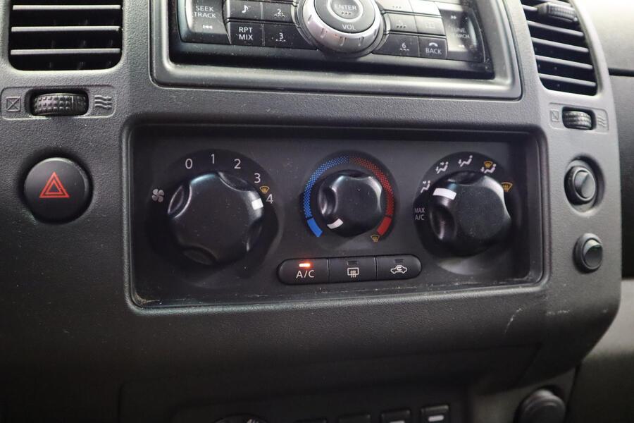 Nissan Navara vaihtoauto