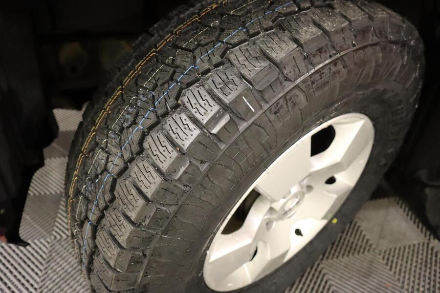 Nissan Navara vaihtoauto