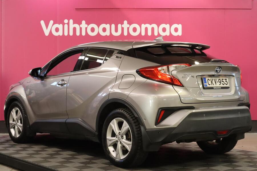 Toyota C-HR vaihtoauto