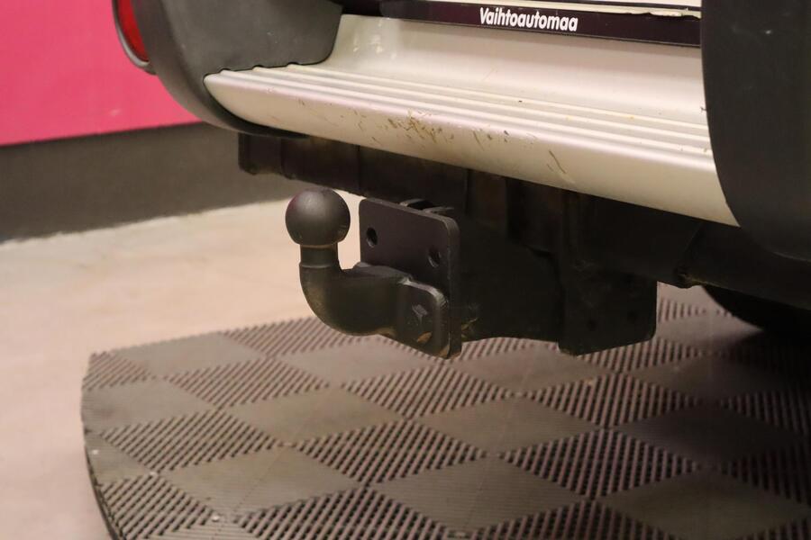 Mitsubishi L200 vaihtoauto