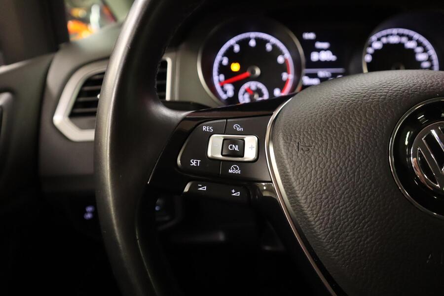 Volkswagen Golf Sportsvan vaihtoauto