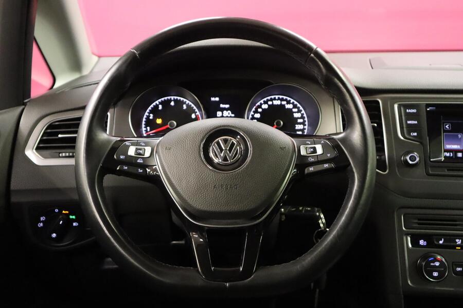 Volkswagen Golf Sportsvan vaihtoauto