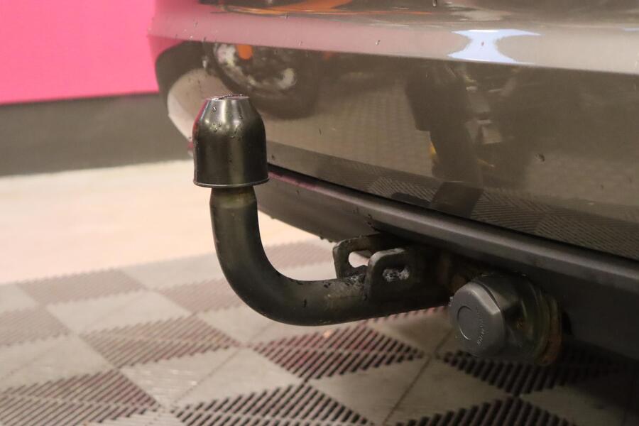 Volkswagen Golf Sportsvan vaihtoauto