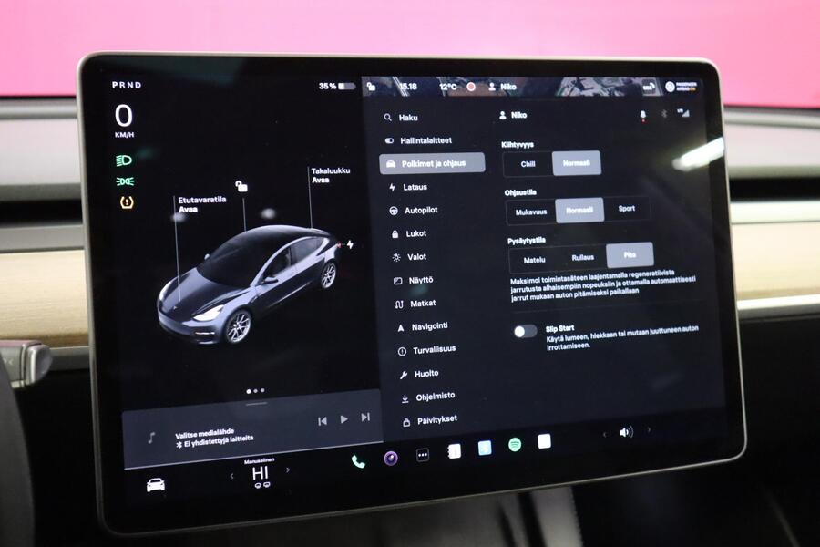 Tesla Model 3 vaihtoauto