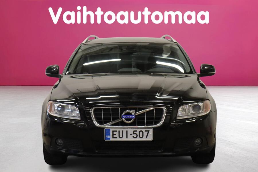 Volvo V70 vaihtoauto