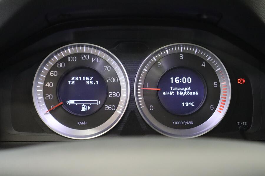 Volvo V70 vaihtoauto