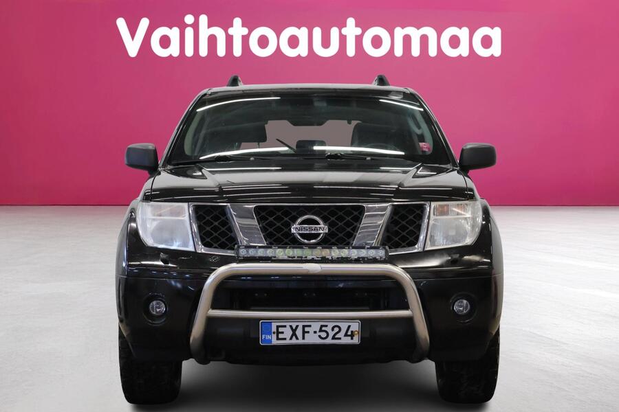 Nissan Pathfinder vaihtoauto