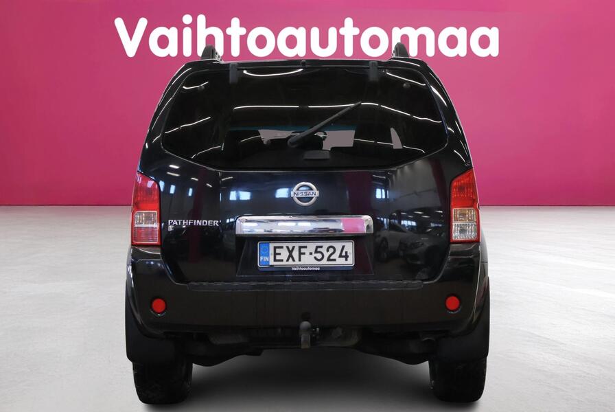 Nissan Pathfinder vaihtoauto