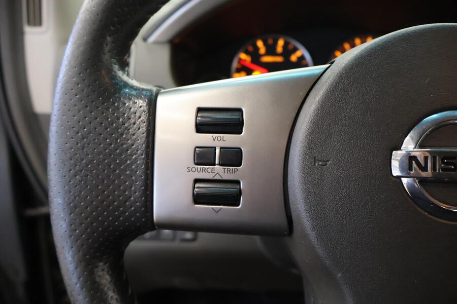 Nissan Pathfinder vaihtoauto