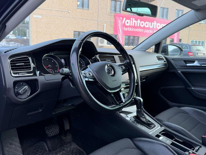 Volkswagen Golf vaihtoauto