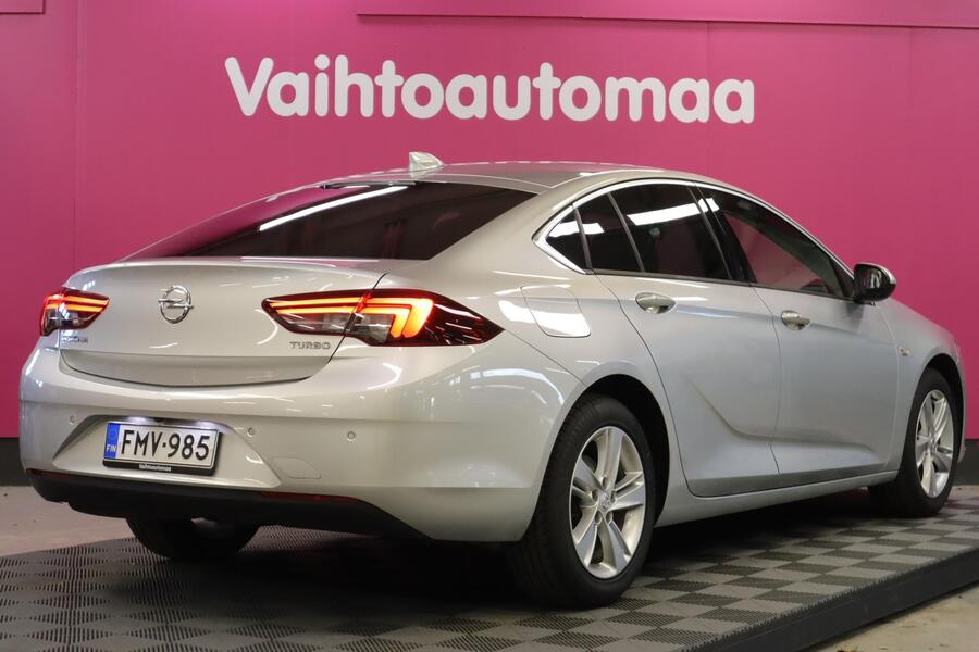 Opel Insignia vaihtoauto