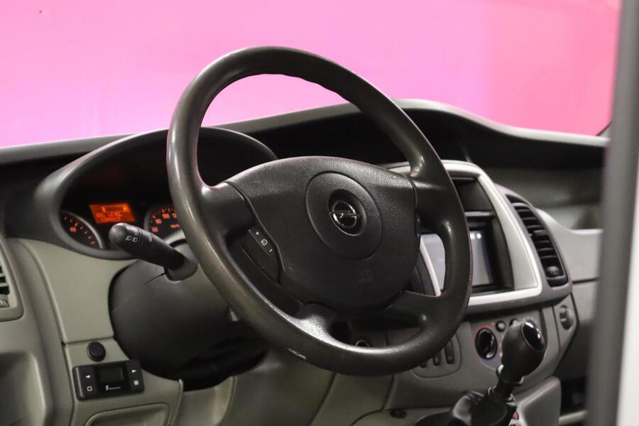 Opel Vivaro vaihtoauto