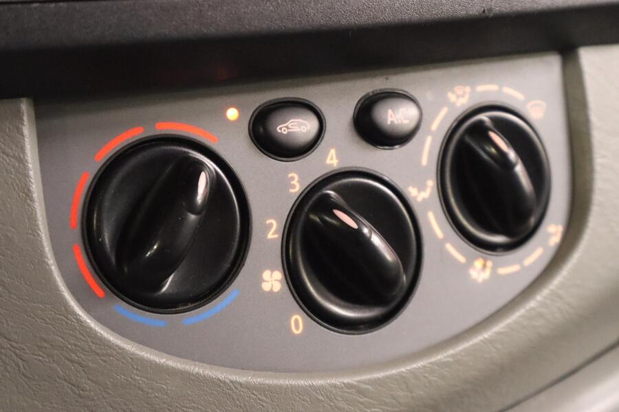 Opel Vivaro vaihtoauto