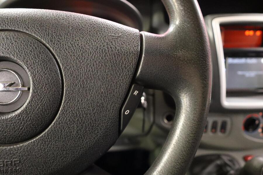 Opel Vivaro vaihtoauto