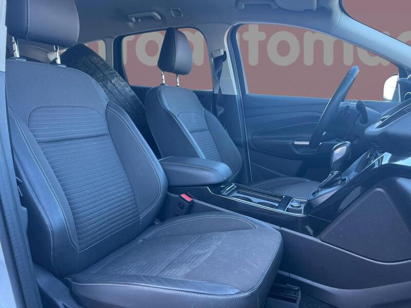 Ford Kuga vaihtoauto