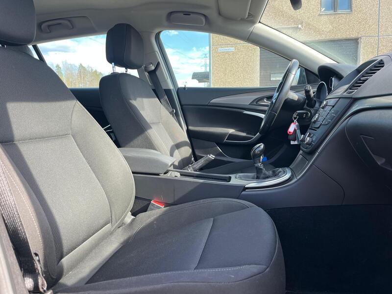 Opel Insignia vaihtoauto