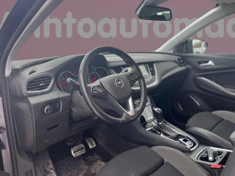 Opel Grandland X vaihtoauto