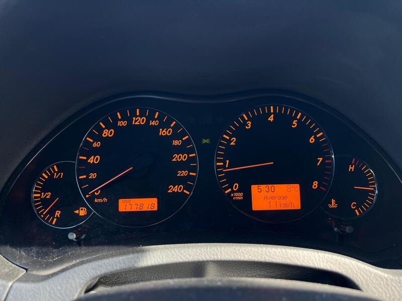 Toyota Avensis vaihtoauto