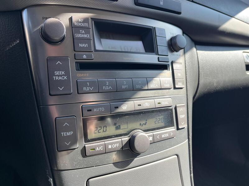 Toyota Avensis vaihtoauto