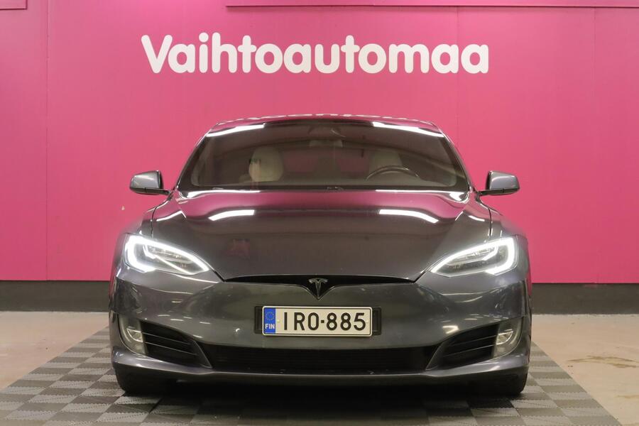Tesla Model S vaihtoauto