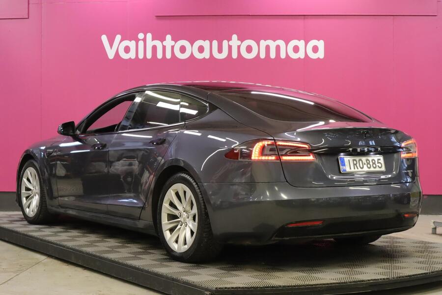 Tesla Model S vaihtoauto