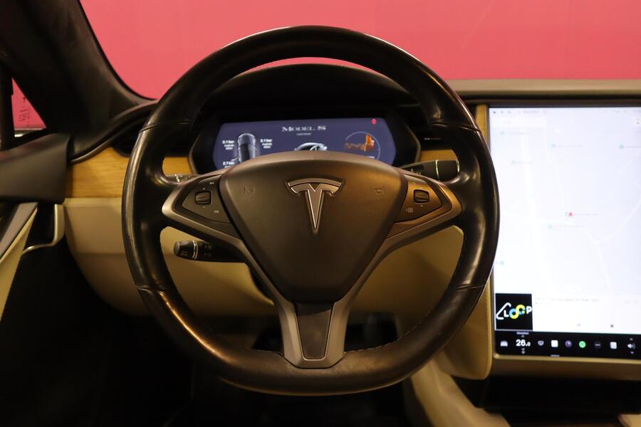 Tesla Model S vaihtoauto