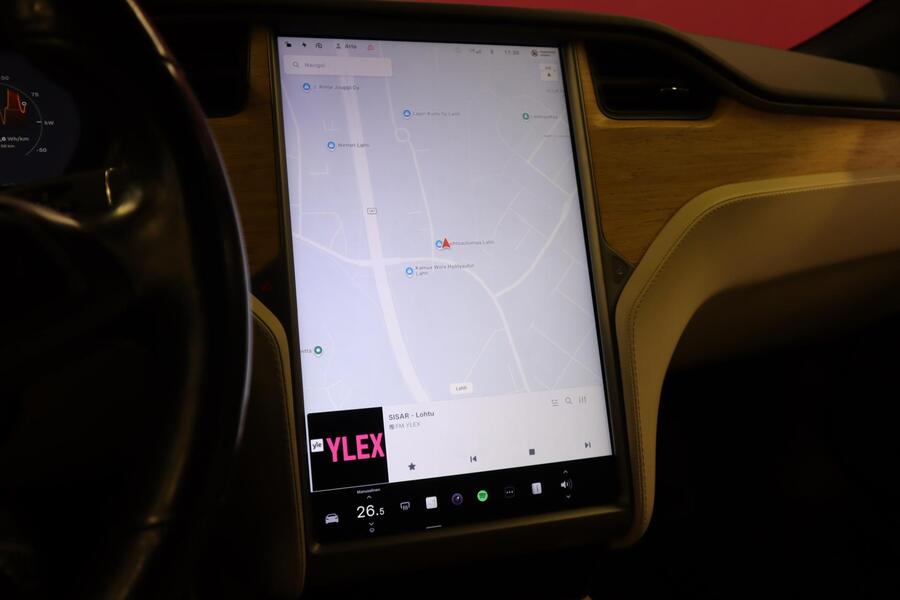 Tesla Model S vaihtoauto