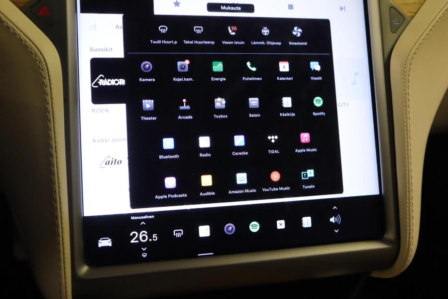 Tesla Model S vaihtoauto