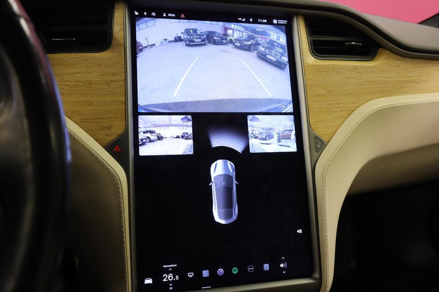 Tesla Model S vaihtoauto