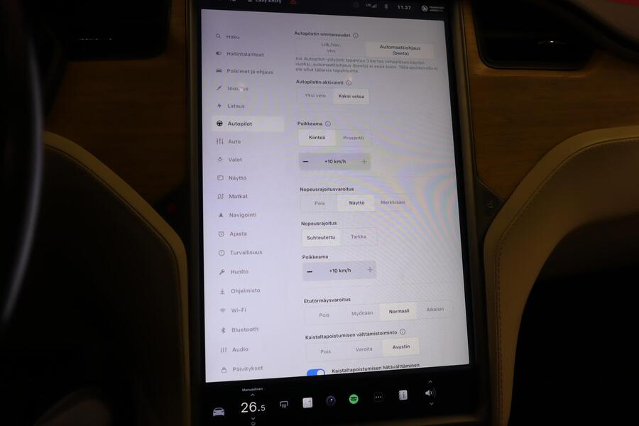 Tesla Model S vaihtoauto