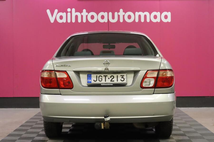 Nissan Almera vaihtoauto