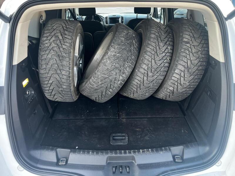 Ford S-MAX vaihtoauto