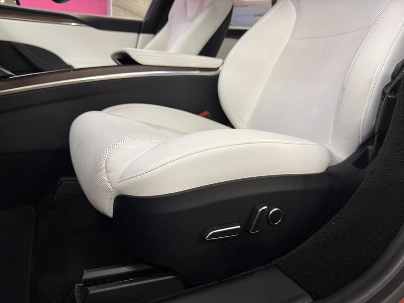 Tesla Model S vaihtoauto