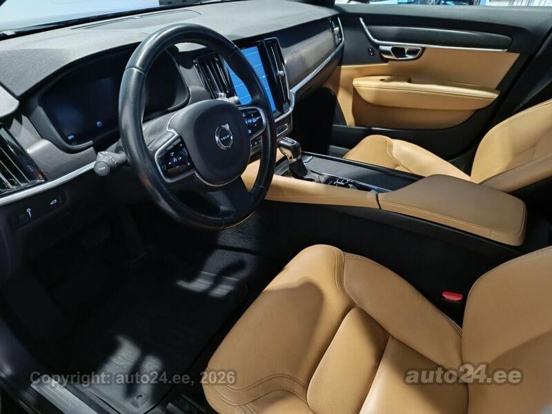 Volvo V90 Cross Country vaihtoauto