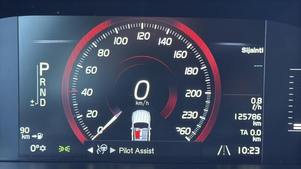 Volvo V90 Cross Country vaihtoauto