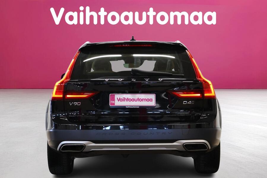 Volvo V90 Cross Country vaihtoauto