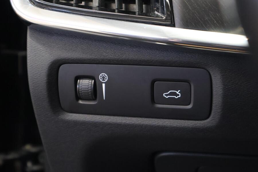 Volvo V90 Cross Country vaihtoauto