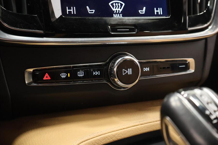 Volvo V90 Cross Country vaihtoauto