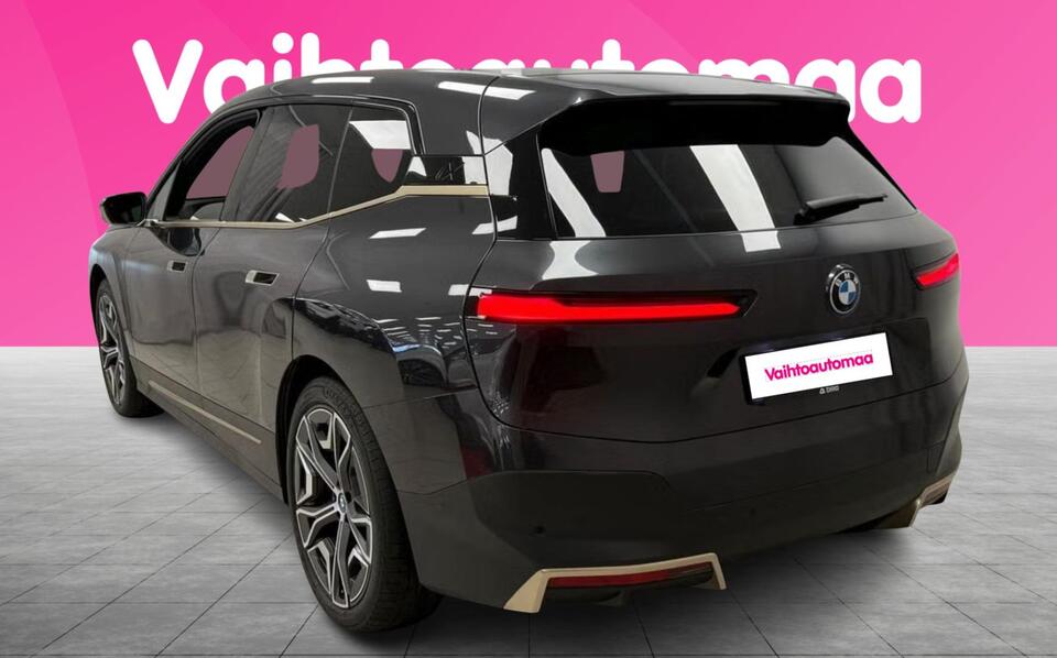 BMW iX vaihtoauto