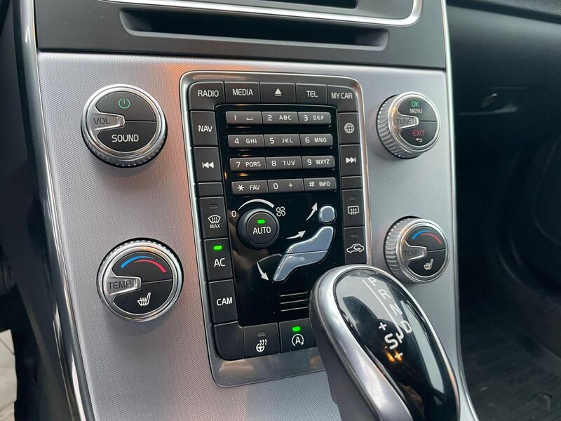 Volvo V60 Cross Country vaihtoauto