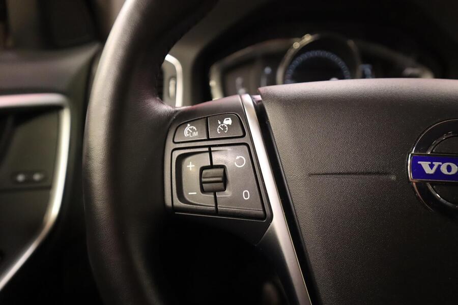 Volvo V60 Cross Country vaihtoauto