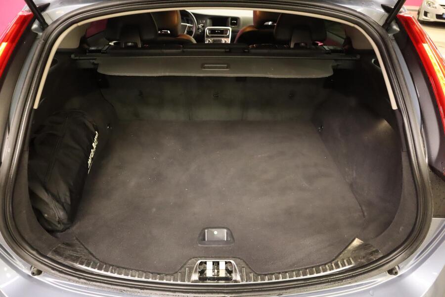 Volvo V60 Cross Country vaihtoauto