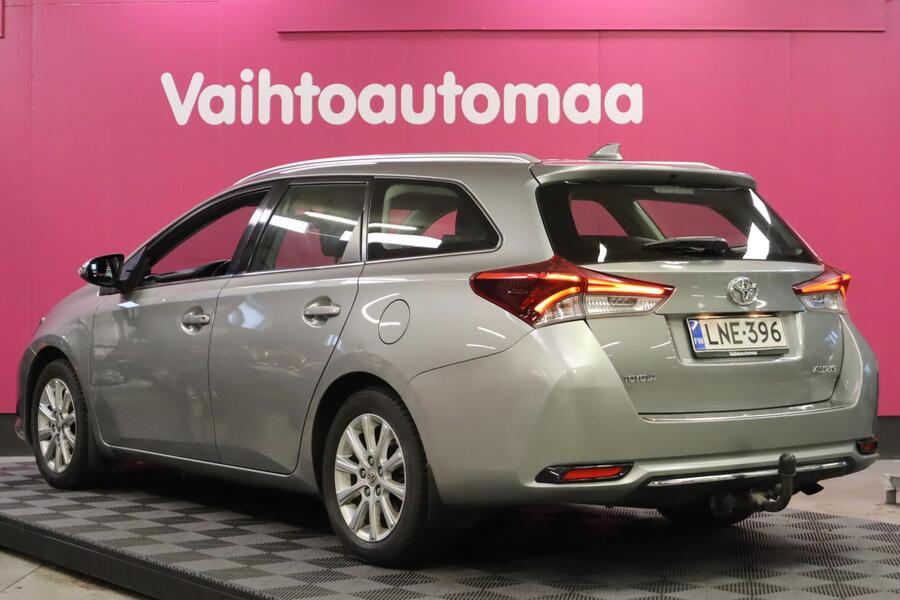 Toyota Auris vaihtoauto