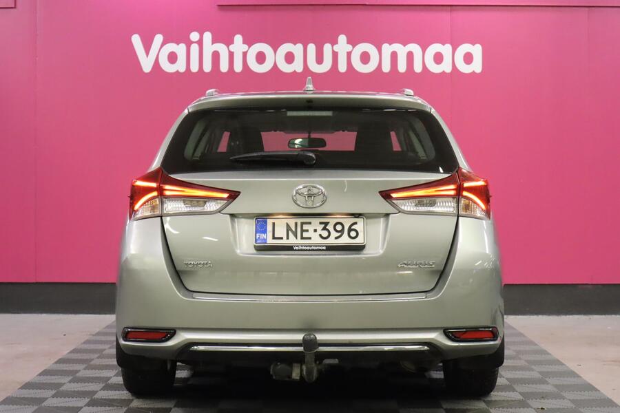 Toyota Auris vaihtoauto