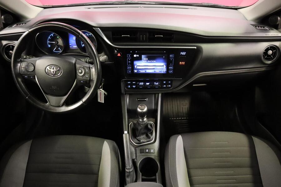 Toyota Auris vaihtoauto