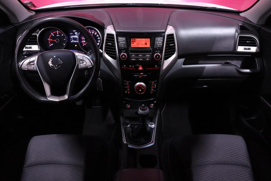 SsangYong Tivoli vaihtoauto