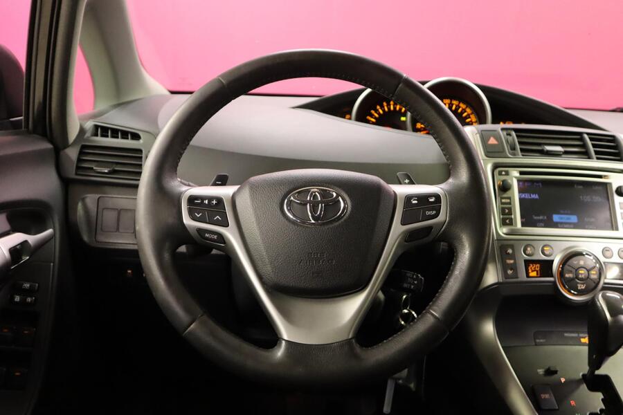 Toyota Verso vaihtoauto