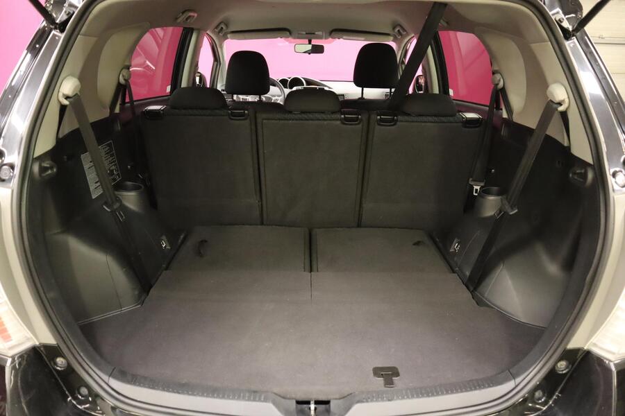 Toyota Verso vaihtoauto